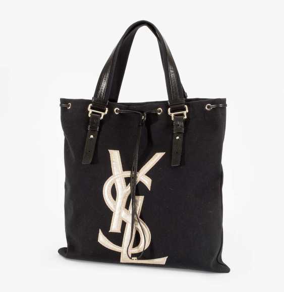 Auction Yves Saint Laurent Rive Gauche Shopper Tasche Buy Online By Veryimportantlot Com Auction Catalog A 153 Art And Antiques Part Ii From 27 06 19 Photo Price Auction Lot 2334