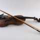 FRANCESCO RUGelbgoldERI. Nach. Geige mit Bogen und Kasten,Modell von 1676, um 1900 - фото 1