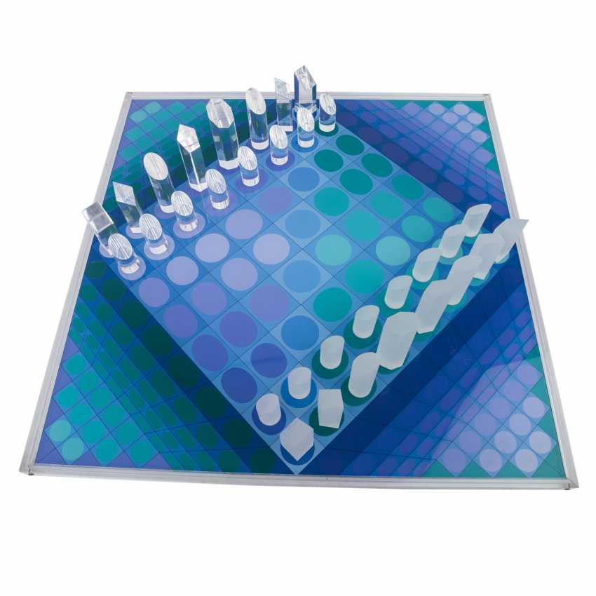 VASARELY, VICTOR (19061997). Schachspiel, — online bei