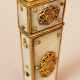 Necessaries box, mother of pearl gilded bronze, 18. century - фото 1