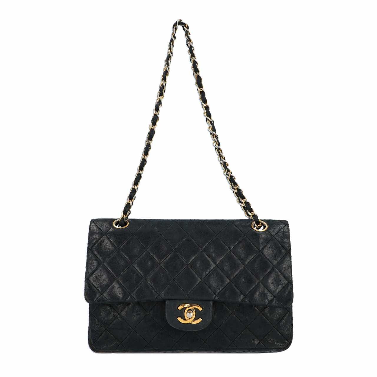 Chanel Bag 2 55 Double Flap Collection 1980 1990 New Price 4 250 Buy At Online Auction At Veryimportantlot Com Auction Catalog Luxury Private Property Jewelry Fashion Luxury Accessories From 14 09 19 Photo Price Auction Lot 71