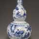 A blue and white double gourd vase - photo 1