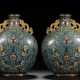 Qing Dynasty Cloisonne Copper gilt Ssangyong ear hold month bottle a pair - фото 1