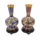 Paar feine Cloisonné Vasen. CHINA, 20. Jahrhundert. - Foto 1