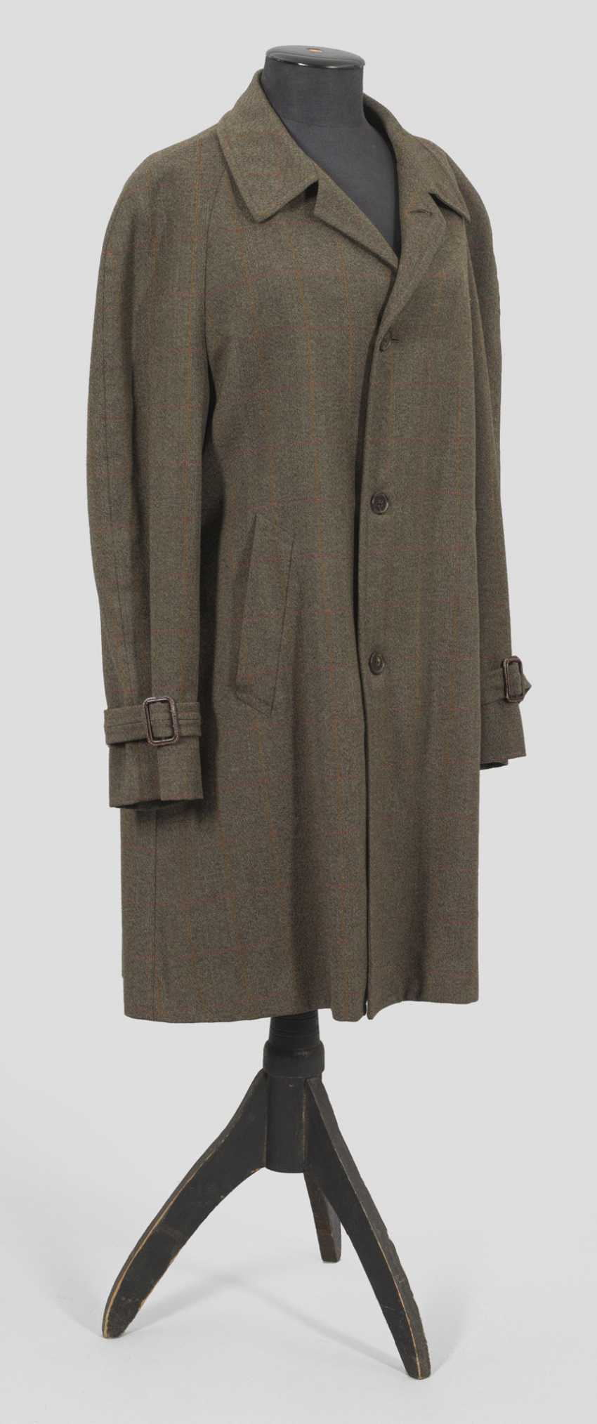 Auktion Klassischer Wollmantel Von Hermes Online Kaufen Bei Veryimportantlot Com Auktionskatalog Grosse Kunstauktion Nr 175 Teil 3 Vom 14 09 19 Foto Preis Von Auktionslos 31