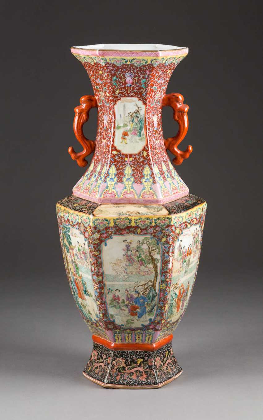 Lot 84 Large Floor Vase With Figural Scenes From The Auction