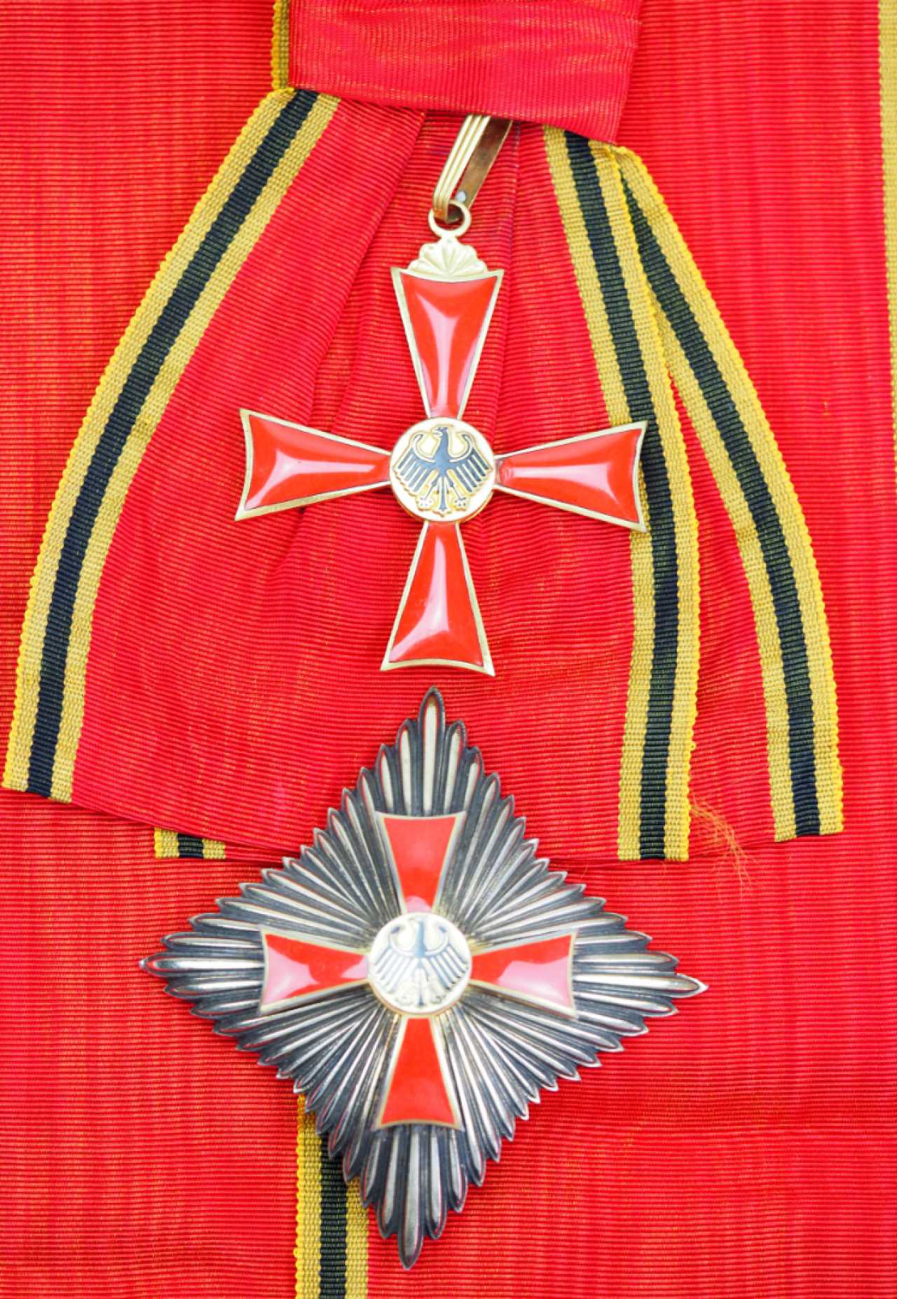 Federal Order Of Merit: Grand Cross Of Merit With Star And Shoulder ...