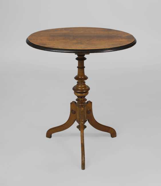 Small Oval Side Table Auction Catalog 95 Autumn Auction Of