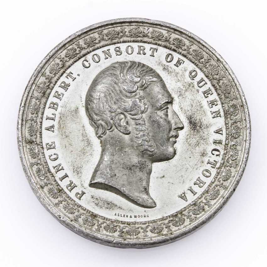 England World Exhibition In 1851, Pewter Medal, lot 18