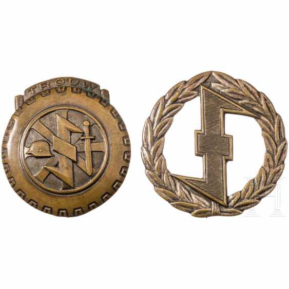 Treueabzeichen Fur Die Hollandischen Freiwilligen Der Nskk Gruppe Luftwaffe Und Wa Abzeichen Online Bei Auktion Kaufen Auktionskatalog A80m 1 Internationale Orden Und Militarhistorische Sammlungsstucke Vom 18 11 19 Foto Preis Von