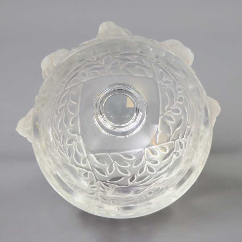 Lalique Vase Elizabeth 20 Century Auction Catalog Art