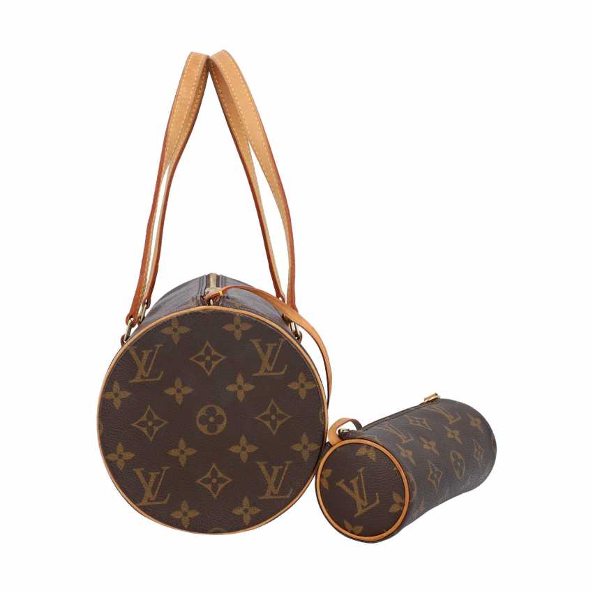 Louis Vuitton Shoulder Bag Papillon In The Collection In 2004 Buy At Online Auction At Veryimportantlot Com Auction Catalog Luxury Private Property Jewelry Fashion Luxury Accessories From 14 12 2019 Photo Price Auction Lot 93