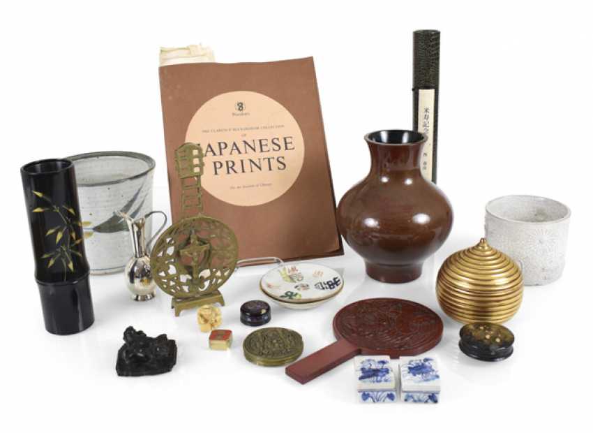 Mixed Lot Of Arts And Crafts Auction Catalog 782 Nagel Mixed Lot Of Arts And Crafts Auction Catalog 782 Nagel