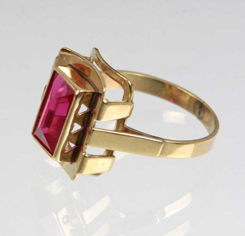 Rubin Ring Gelbgold 333 Buy At Online Auction At Veryimportantlot Com Auction Catalog 107 Auction Of Art And Antiques From 17 01 Photo Price Auction Lot 1916