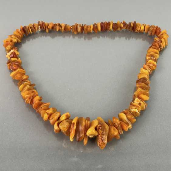 Amber Necklace Amber Size Arranged By Art Deco Around 1930 Very Nice Buy At Online Auction At Veryimportantlot Com Auction Catalog Jewelry Art And Antiques Militaria From 25 01 Photo Price Auction Lot 580