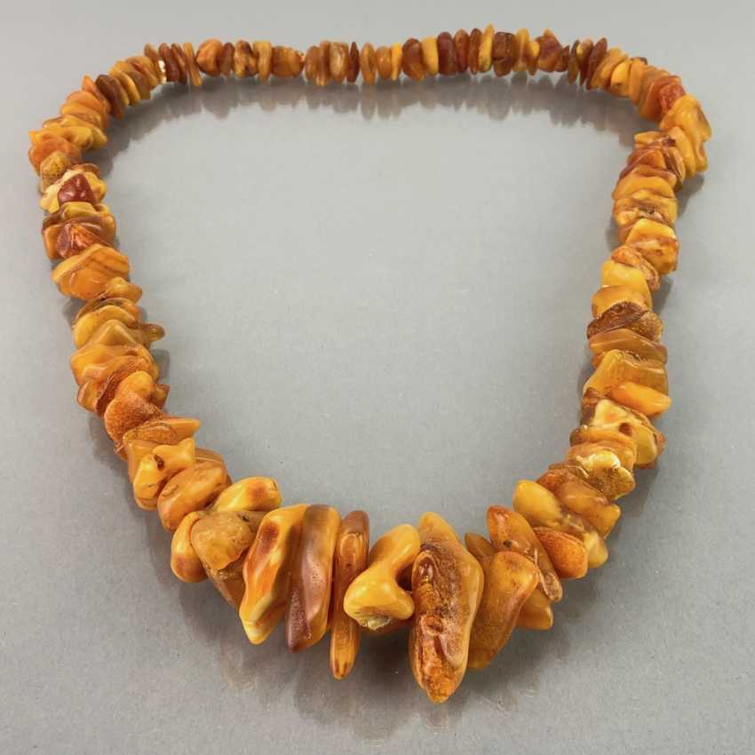 Amber Necklace Amber Size Arranged By Art Deco Around 1930 Very Nice Buy At Online Auction At Veryimportantlot Com Auction Catalog Jewelry Art And Antiques Militaria From 25 01 Photo Price Auction Lot 580
