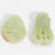 Zwei Jade-Anhänger: Buddha Hand-Zitrone und Lingzhi-Pilz mit Katze - фото 1