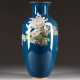 CLOISONNÉ-VASE MIT DEKOR VON CRYSANTHEMEN - Foto 1