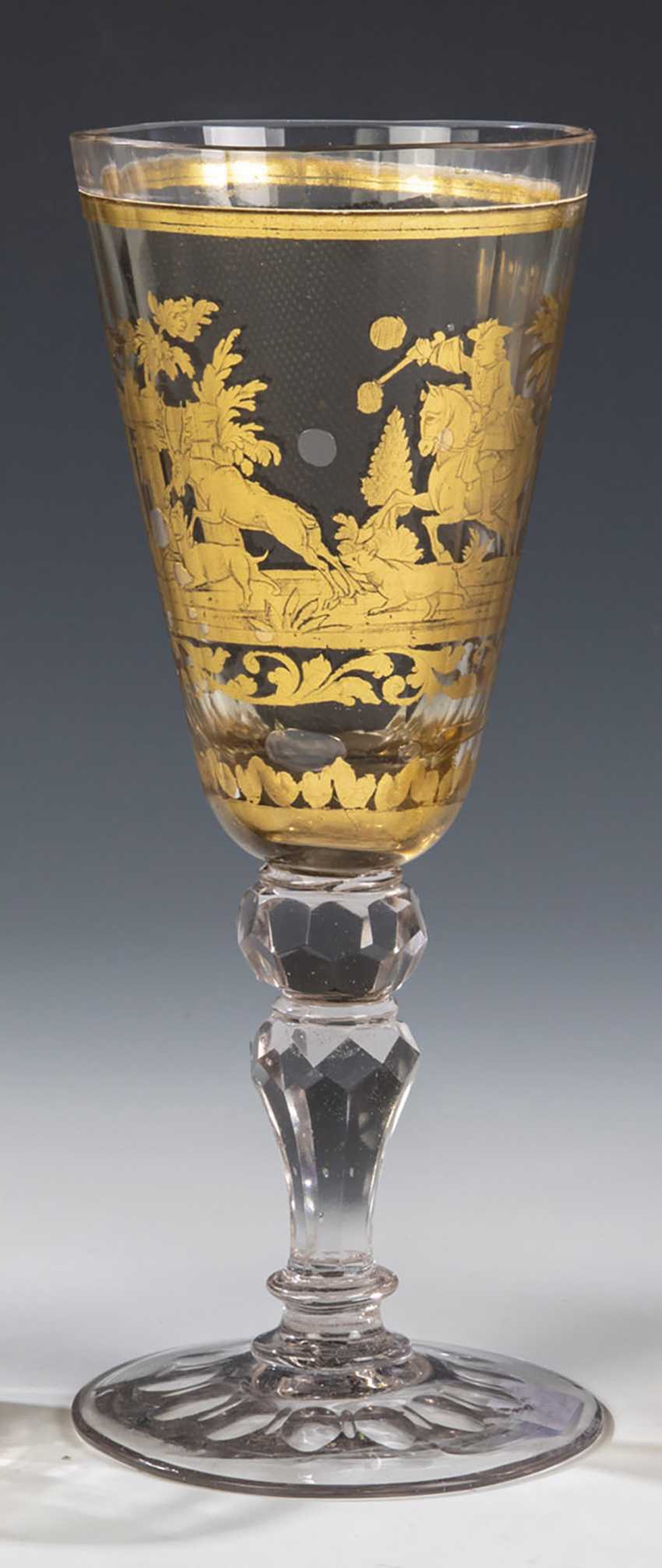 Auction Between The Gold Cup With Deer Hunting Buy Online By Veryimportantlot Com Auction Catalog European Glass Studio Glass From 21 03 2020 Photo Price Auction Lot 329