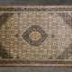 Orientteppich aus Seide. GHOM/IRAN, 20. Jahrhundert, ca. 200x136 cm - фото 1
