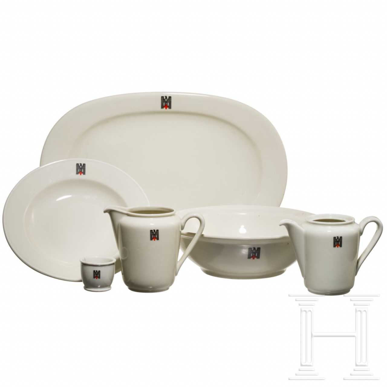 Six parts of canteen utensils of the DRC PorzellanManufaktur Allach