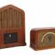 2 Radios 1x Siemens, 1930er Jahre, Holzgehäuse, 1x mit goldfarbenem Lautsprecher, je mit Regler und Skala, für Netzbetrieb mit Kabel und Stecker, HxBxT - photo 1