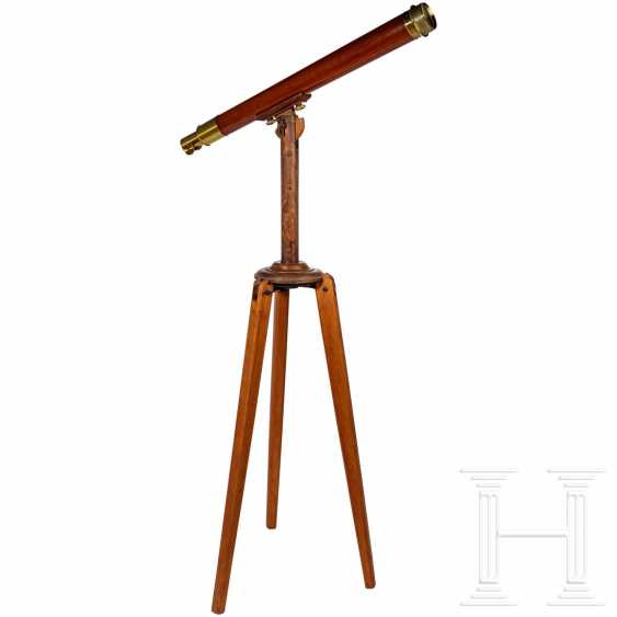 Large, classic telescope on stand, probably English, 19th century. Century  — buy at online auction at VERYIMPORTANTLOT.com. Auction catalog "O82qua -  Decorative and applied art, antiquity" from 22.06.2020: photo, price  auction lot 7282