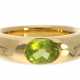 Ring: hochwertiger Goldschmiede-Bandring mit Peridot - Foto 1