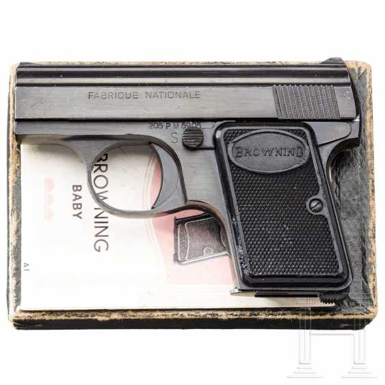 Auction Fn Model Baby In A Carton Buy Online By Veryimportantlot Com Auction Catalog O82s Firearms From Five Centuries From 24 06 2020 Photo Price Auction Lot 9348