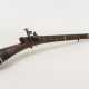 Orientalisches Steinschlossgewehr mit Bein- und Messingeinlagen - photo 1