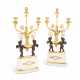 A PAIR OF LATE LOUIS XVI ORMOLU, PATINATED-BRONZE AND WHITE MARBLE TWO-LIGHT CANDELABRA - Foto 1