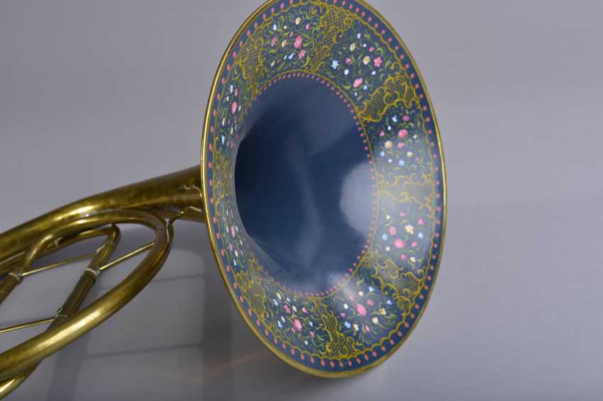 Naturhorn for sale — buy online auction at VERYIMPORTANTLOT. Auction