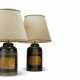 A PAIR OF BLACK AND GILT JAPANNED TOLE TABLE LAMPS - фото 1