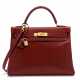 Hermes. A ROUGE H CALF BOX LEATHER RETOURNÉ KELLY 32 WITH GOLD HARDW... - фото 1