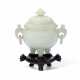 A CHINESE WHITE JADE CENSER AND COVER - Foto 1