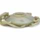 A CHINESE GREENISH-WHITE JADE 'DRAGON AND CHILONG' WATER POT - Foto 1