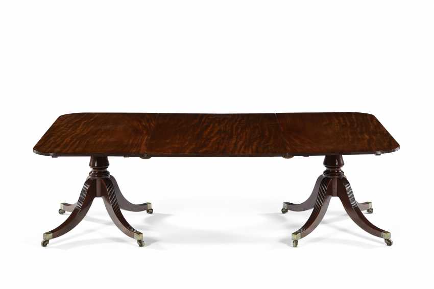 Regency Mahogany Double Pedestal Dining Table Buy At Online Auction At Veryimportantlot Com Auction Catalog Christie S Living August Collections From 20 08 2020 Photo Price Auction Lot 194