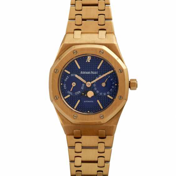 Auction Audemars Piguet Royal Oak Day Date Moonphase Ref 25594ba Herrenuhr Buy Online By Veryimportantlot Com Auction Catalog Jewelry Watches Porcelain Silver Luxury Watches Amp Accessories From 05 09 2020 Photo Price Auction Lot 515
