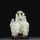 A LARGE AND FINELY CARVED WHITE JADE 'ELEPHANT AND BOYS' GRO... - Foto 1