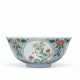 A FAMILLE ROSE SGRAFFIATO PALE BLUE-GROUND ‘MEDALLION’ BOWL ... - фото 1