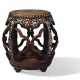 A MARBLE-INSET MOTHER-OF-PEARL-INLAID HONGMU BARREL-FORM STO... - Foto 1