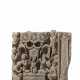 A GRAY SCHIST RELIEF DEPICTING THE ADORATION OF THE TRIRATNA... - Foto 1