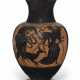 AN ATTIC BLACK-FIGURED TREFOIL OINOCHOE - Foto 1