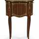Vandercruse, Roger. A LATE LOUIS XV ORMOLU-MOUNTED BOIS SATINE AND AMARANTH OCCASIONAL TABLE - Foto 1