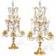 A PAIR OF FRENCH ORMOLU AND CUT AND MOULDED-GLASS SIX-LIGHT CANDELABRA - Foto 1