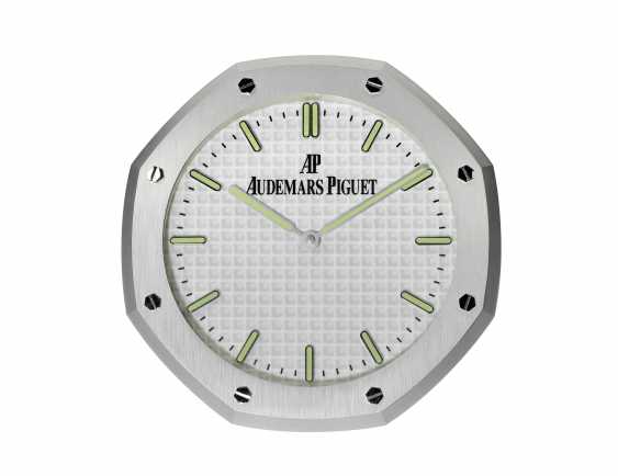 ap wall clock