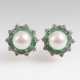  Paar klassisch-eleganter Smaragd-Perlen-Ohrringe - photo 1
