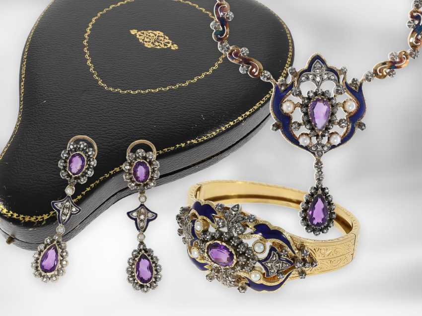 unique antique jewellery