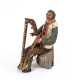 Neapolitanische Krippenfigur: Sitzender Mann mit Harfe - Foto 1