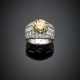 M.BUCCELLATI | Round fancy ct. 3.67 diamond and colourless diamond platinum and gold ring in all ct. 6.50 circa - Foto 1
